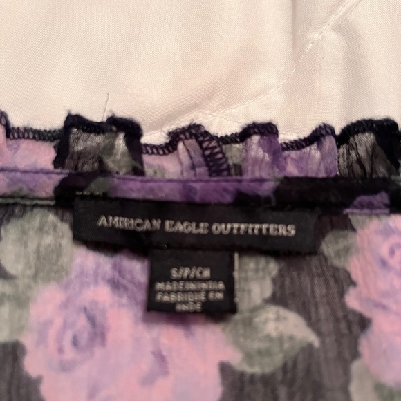 American Eagle Outfitters Sheer Floral Ruffle Blouse | Size Small 💜🌸 - Picture 3 of 4